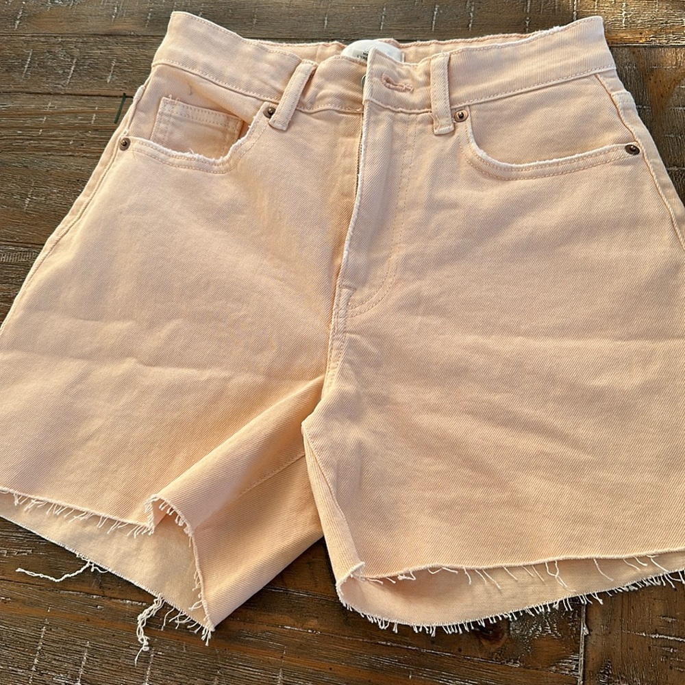 Peach high waisted shorts by H&M